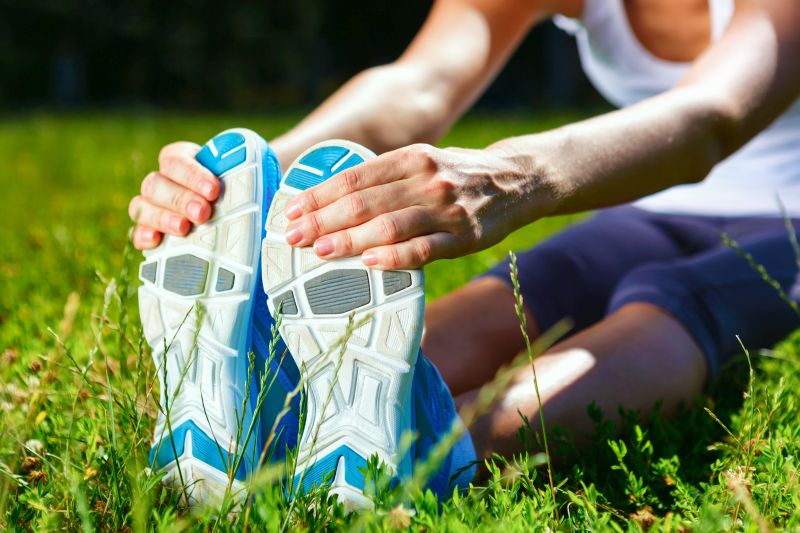 6 Benefits of Stretching Before and After Your Workout